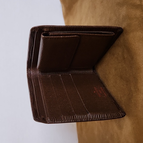 Louis Vuitton Brown Epi Bifold Wallet - Picture 5 of 15